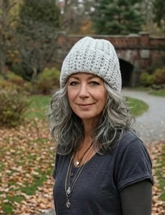 Khione Toque