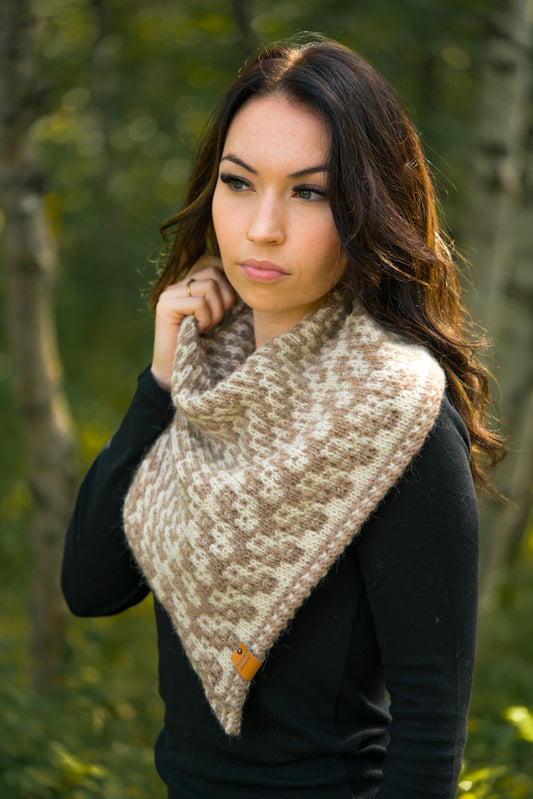 Dovetail Cowl